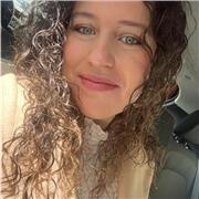 Soy una persona leal, empatía, comprometida, organizada y entregada a lo que hace